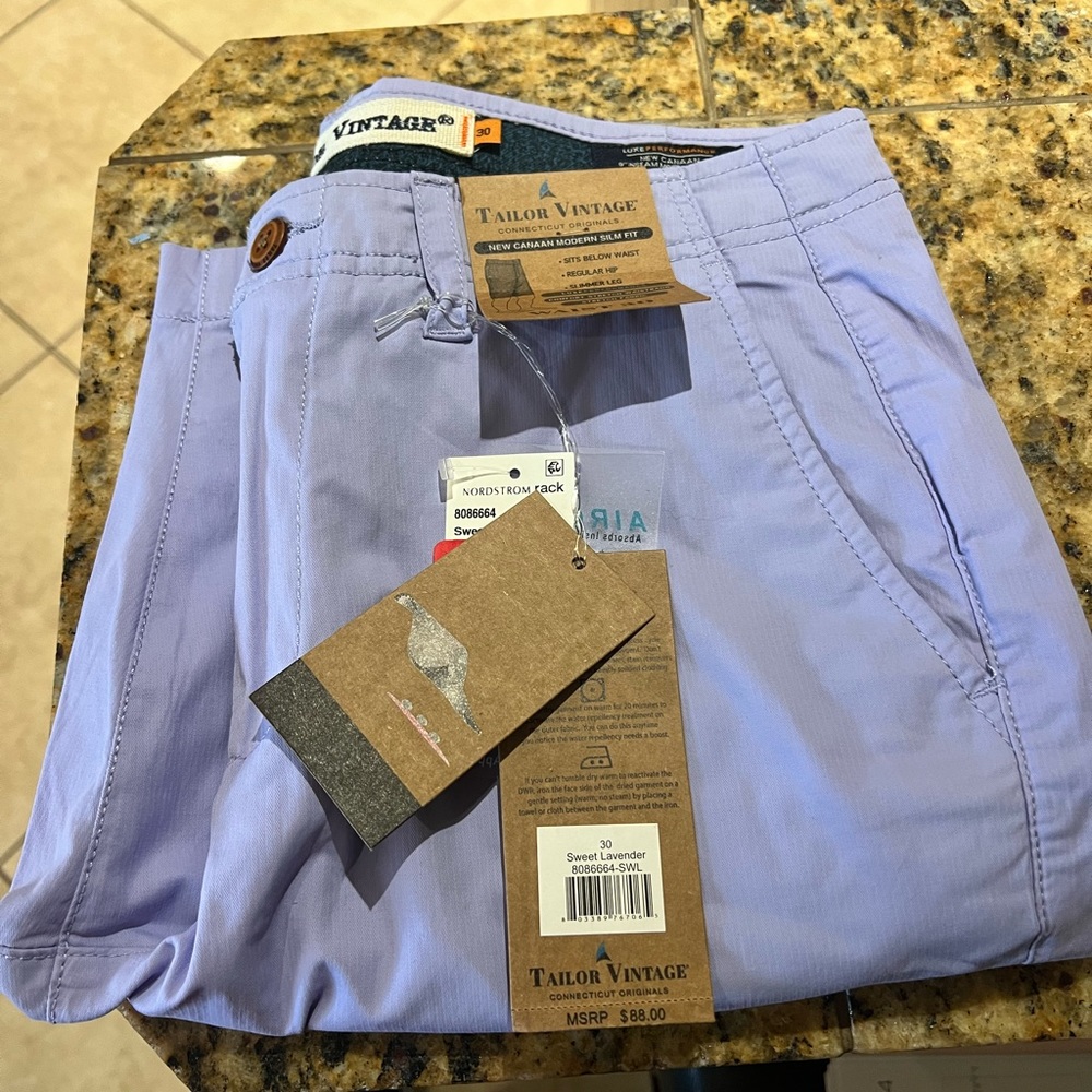Men’s Tailor Vintage light purple comfort stretch dry fit shorts. NWT size 30
